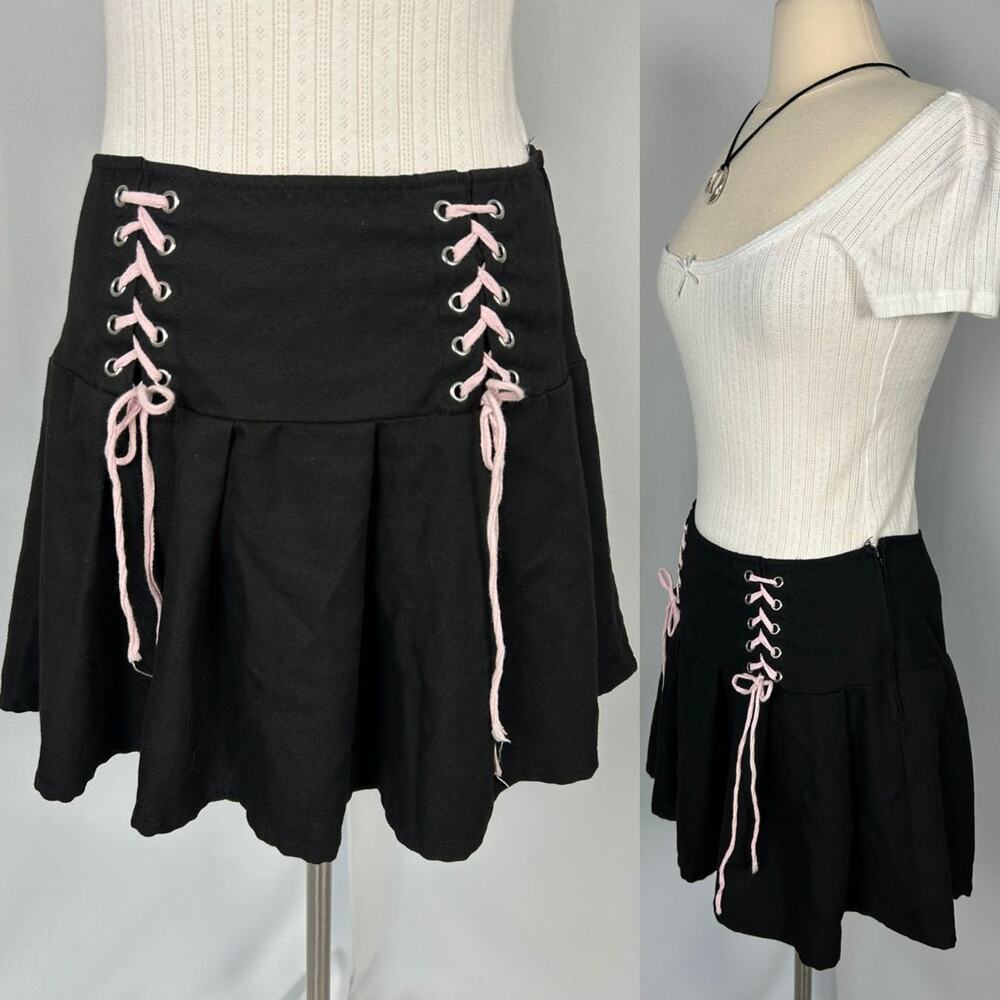 Hot Topic Mini Skirt Size XL Black Pink Lace Up Corset Pleated Mini Goth Grunge
